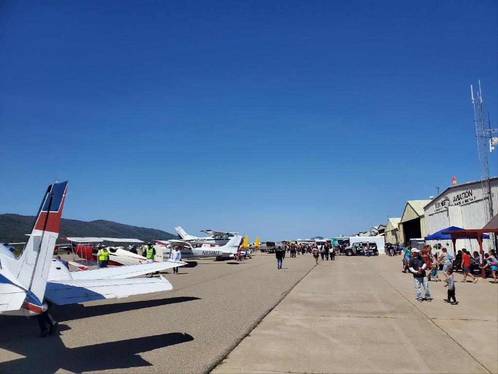 Kcpu Airport Appreciation Day in California Usa Food