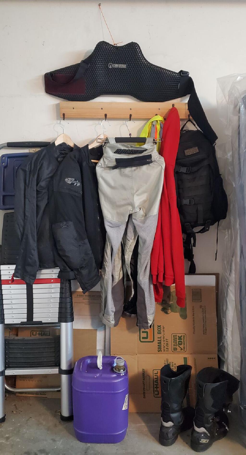 Picture of a Garage Wall With a 2x4