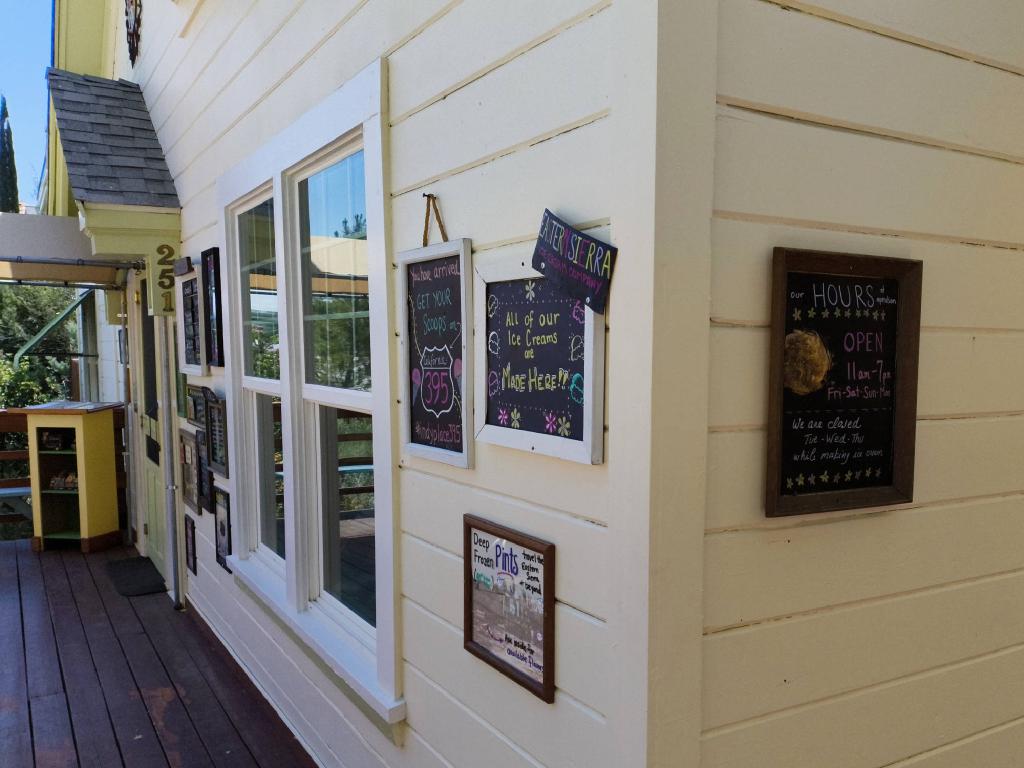 Eastern Sierra Ice Cream Company