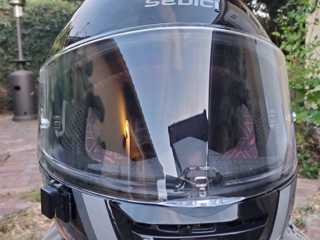 Clean Helmet Look